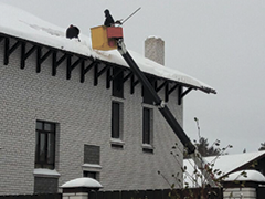 чистка крыши от снега